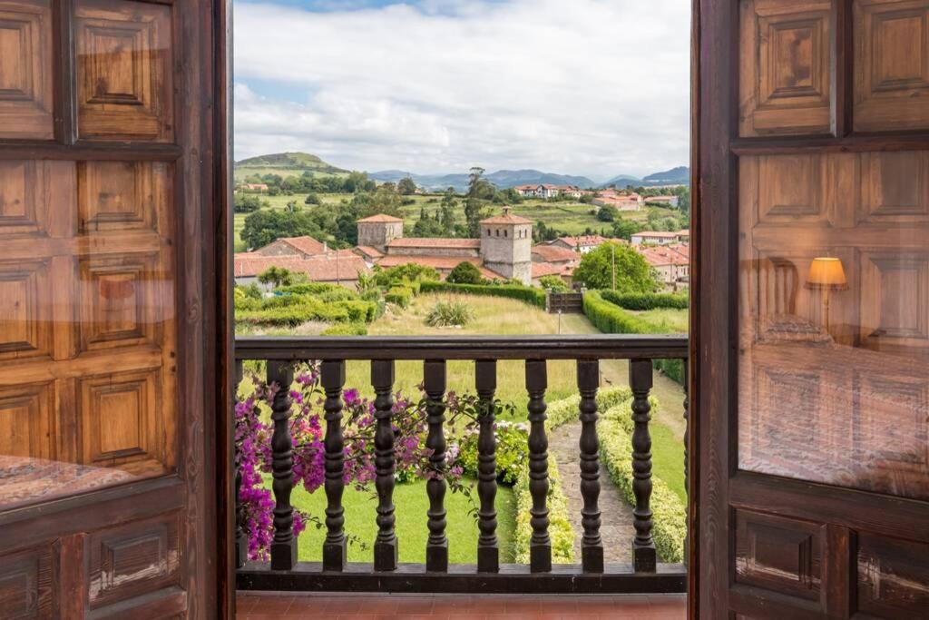 Cantabria Collection - Espectacular Casona Cerca De La Colegiata 桑提亚纳德玛 外观 照片